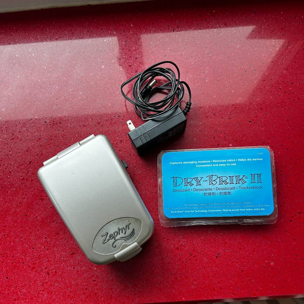 Zephyr Hearing Instrument Dryer